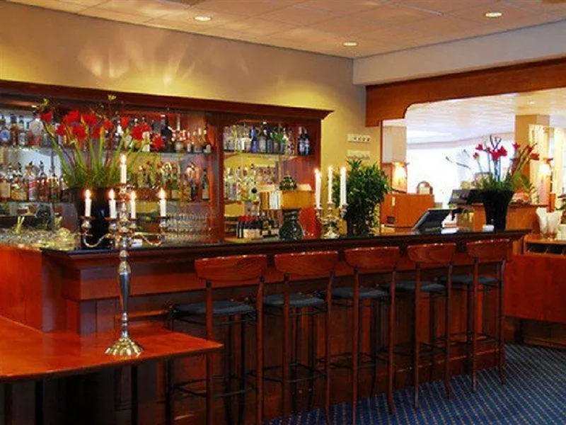 Ramada By Wyndham Amsterdam Airport Schiphol Otel Badhoevedorp Hollanda